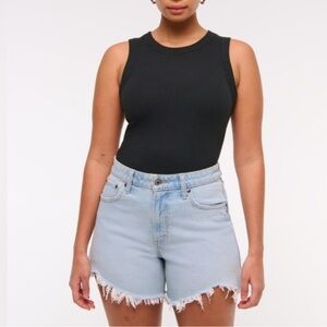 Abercrombie & Fitch The Dad Short High Rise Curve Love Distressed Light Wash 16